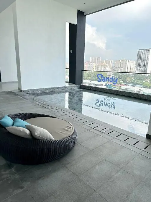 Apartment Georgetown Modern Stylish Urban 3Br, Infinitypool With Seaview, 3 Queen Bed Jelutong