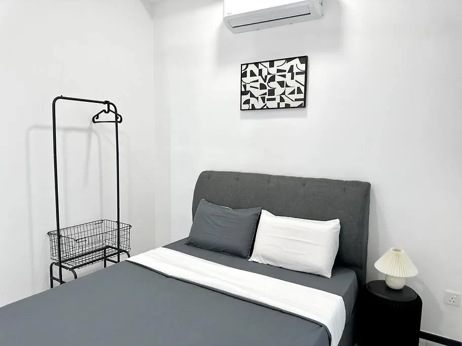 Georgetown Modern Stylish Urban 3Br, Infinitypool With Seaview, 3 Queen Bed Jelutong 0*,