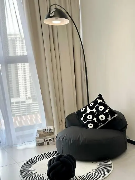 Georgetown Modern Stylish Urban 3Br, Infinitypool With Seaview, 3 Queen Bed Jelutong Apartment